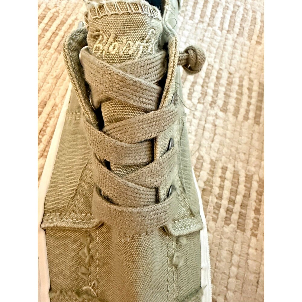 Blowfish Malibu sage green Low Top Lace-Up Sneakers with Blue Sole, size 8.5 - Picture 7 of 11